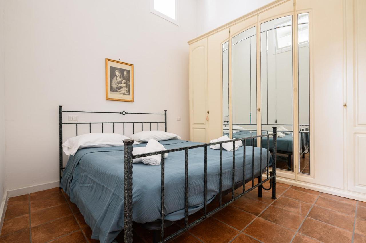 Apartment Piazza Portanova Naples