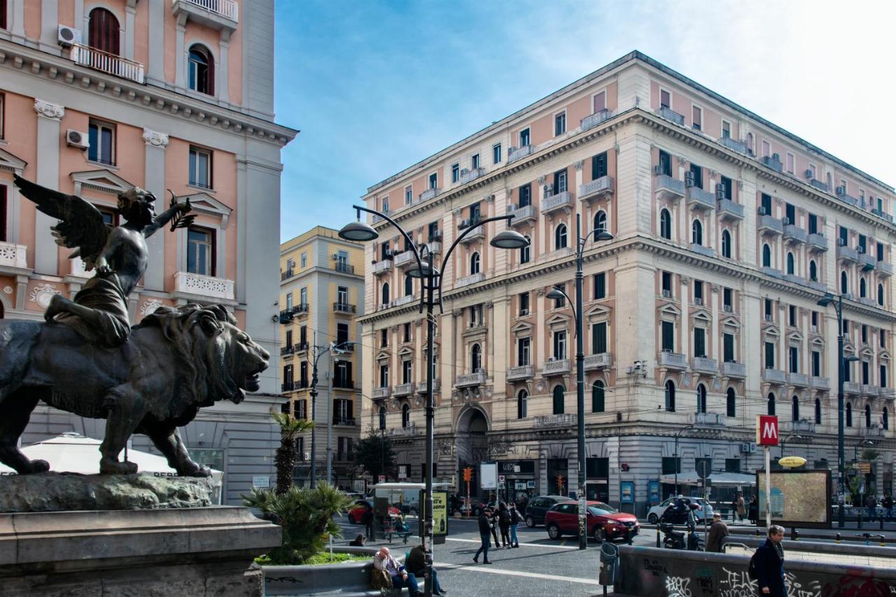 Lady Rose One Naples