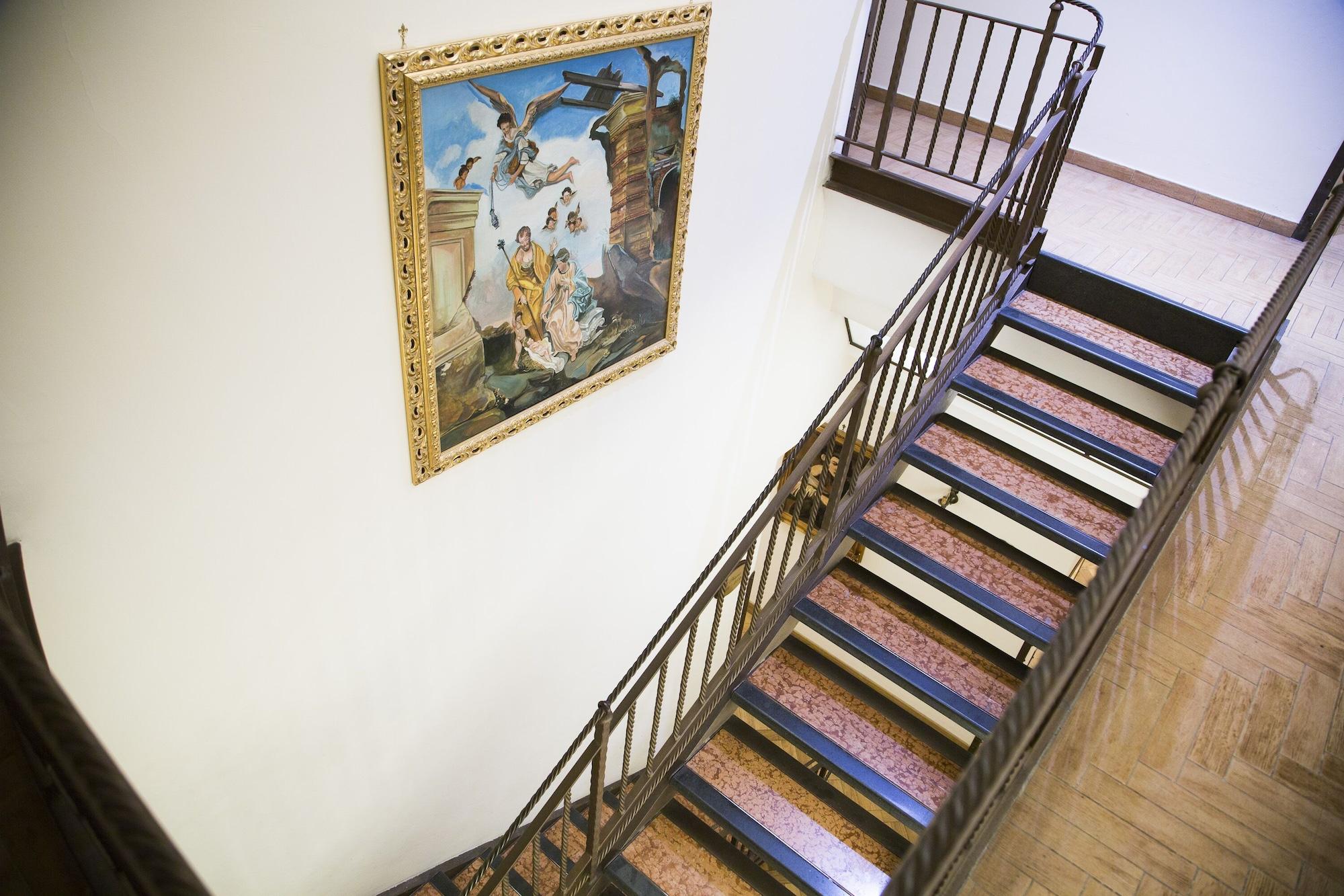 Grand Europa & Restaurant Naples