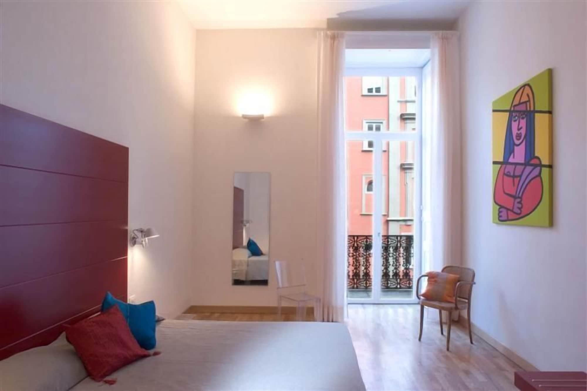 Hotel Piazza Bellini & 3*