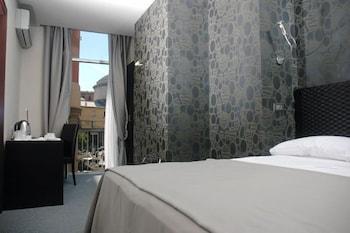 Mh Design Naples