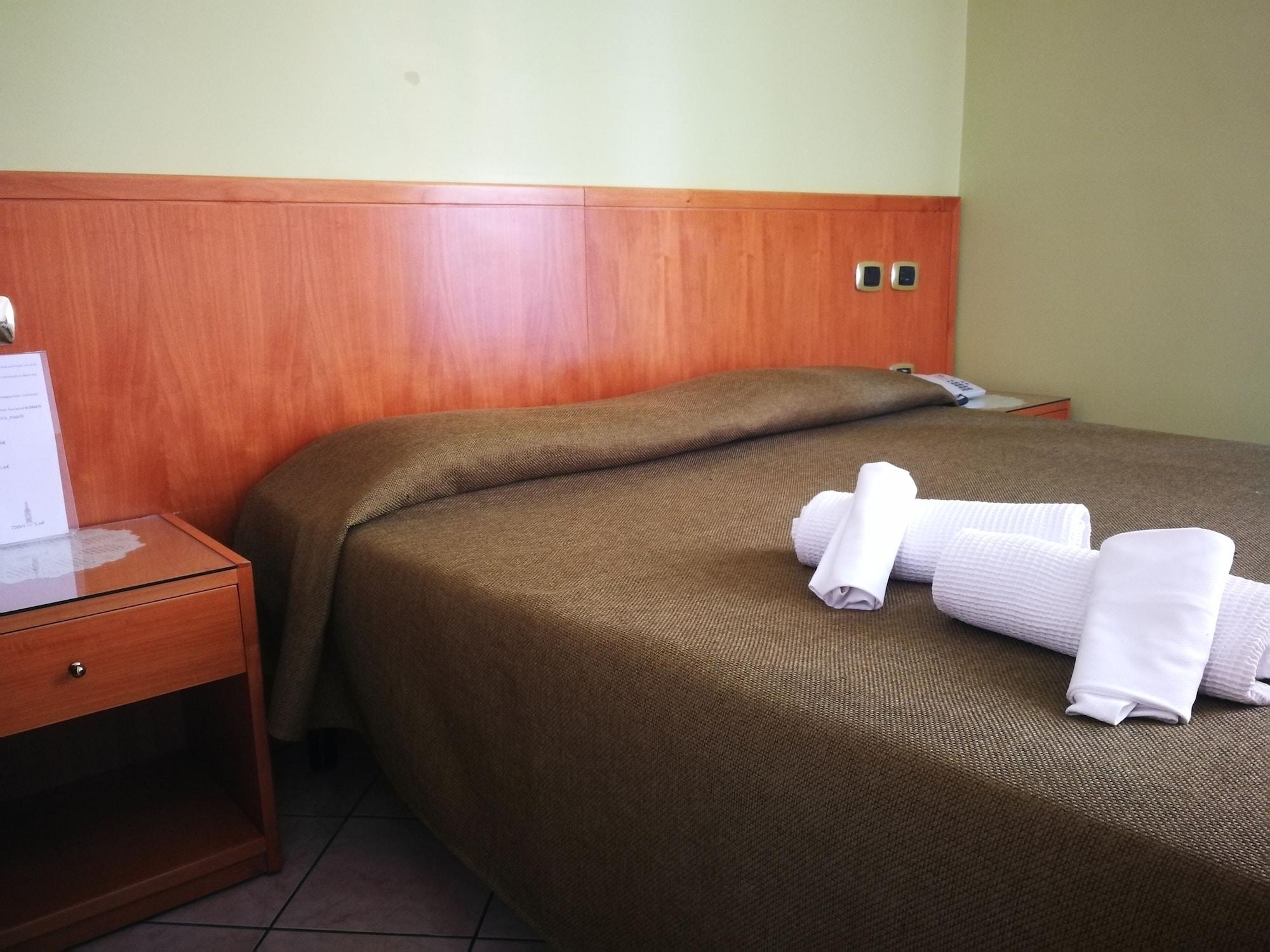 Zara Hotel Naples