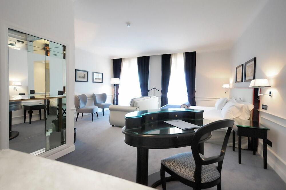 Grand Oriente Hotel Naples