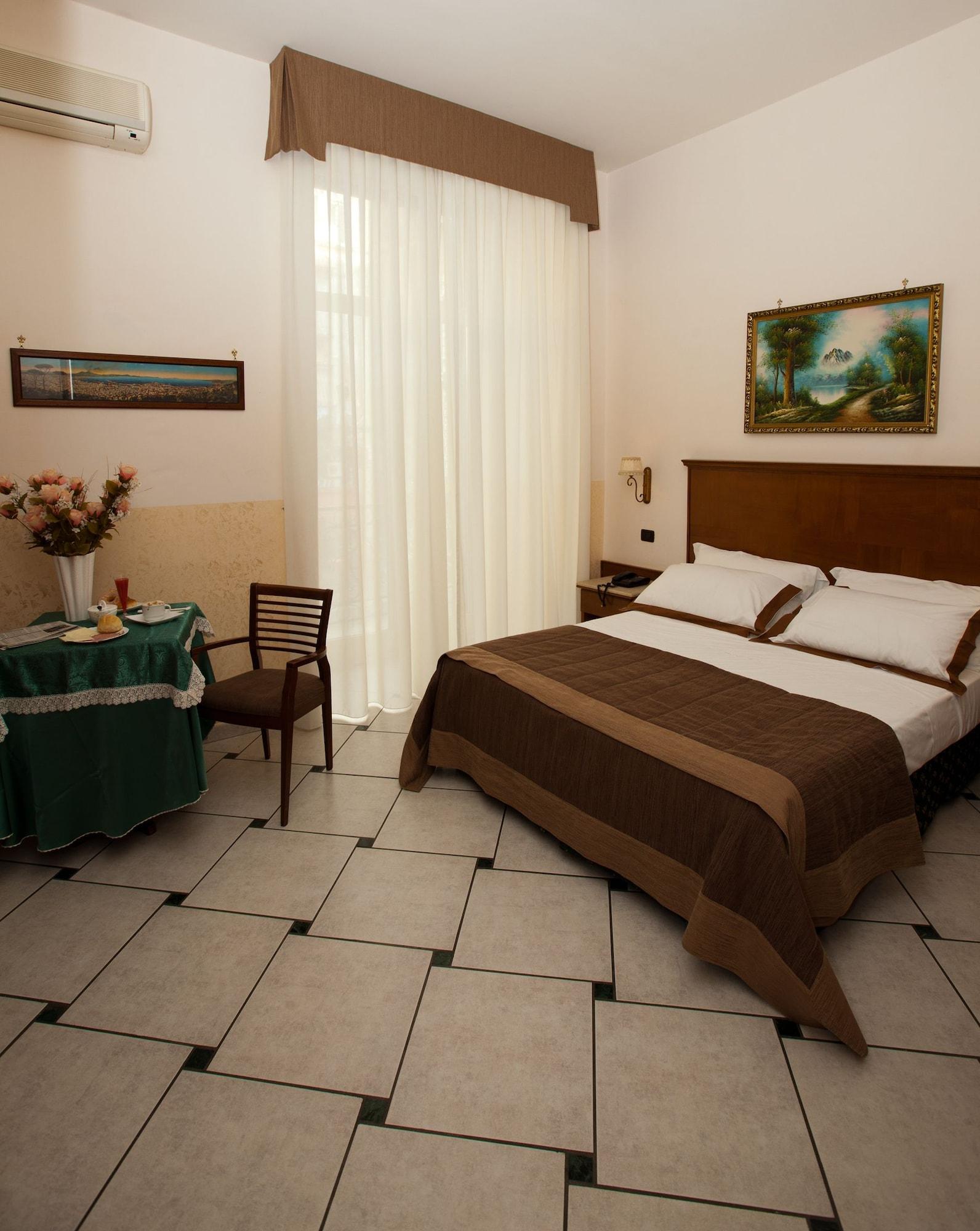 Garibaldi Hotel Naples