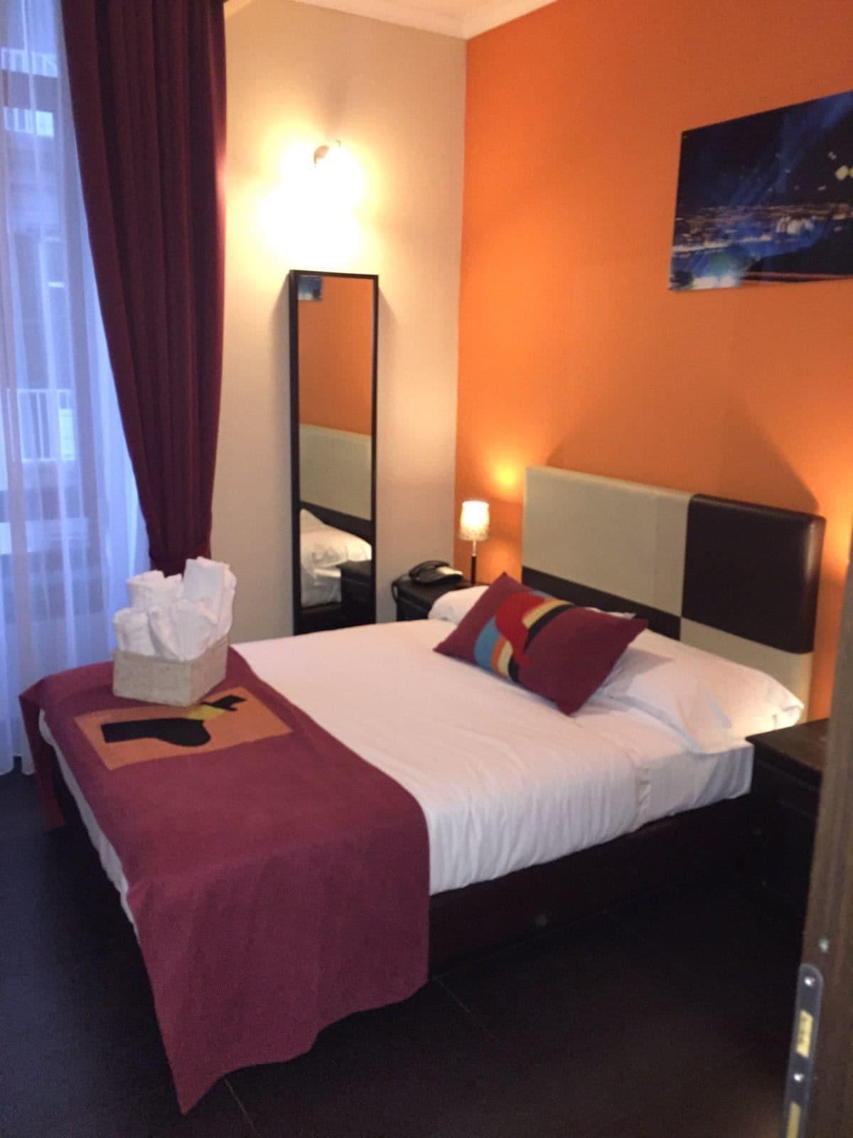 Hotel Plebiscito 3*