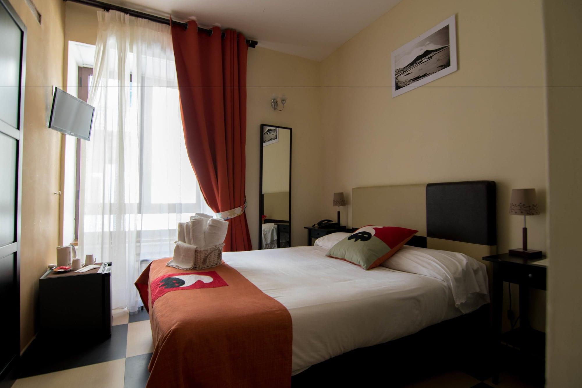 Plebiscito 3* Naples