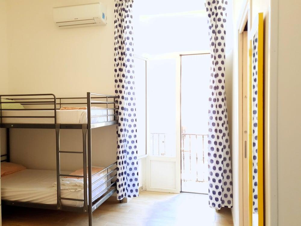 Mancini Hostel Naples