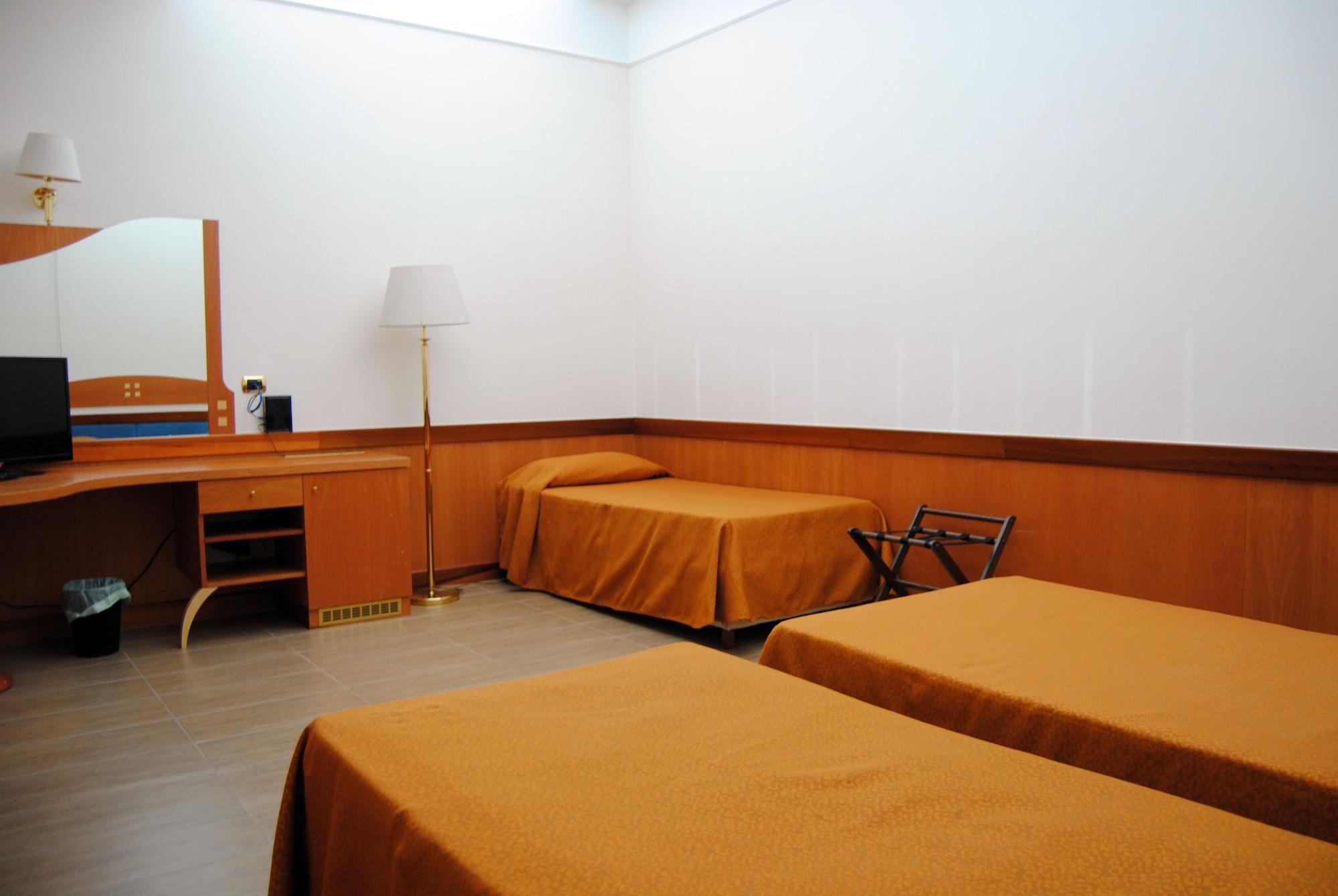 Futura Centro Congressi Hotel 4*