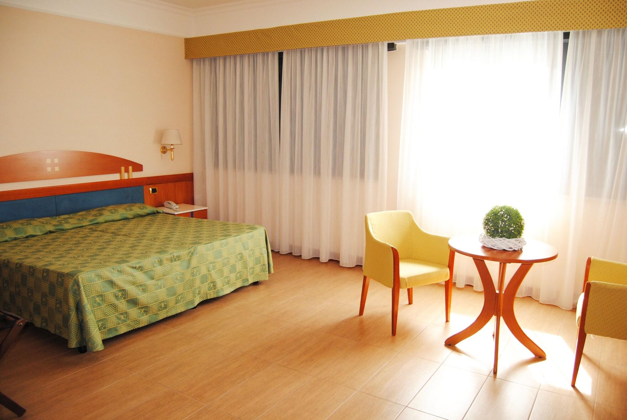 Futura Centro Congressi Hotel Naples