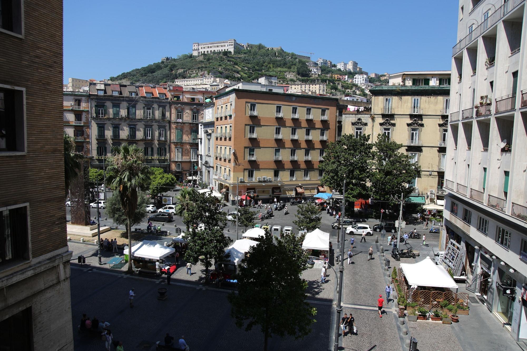 Hotel Art Resort Piazza Carita' Naples