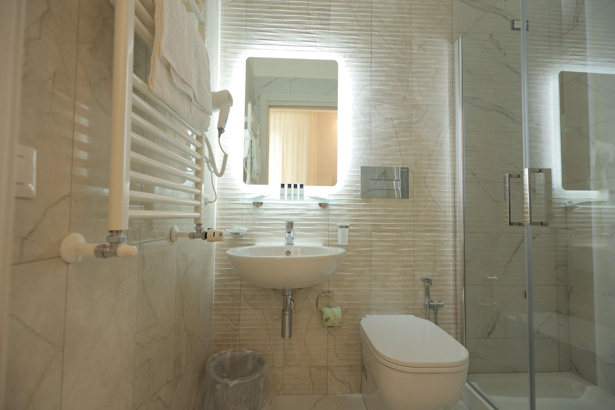 Guest house Napoli's Gold 3*