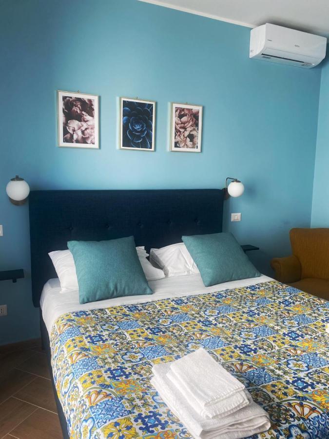 Domus D'amore Bed & Breakfast Naples