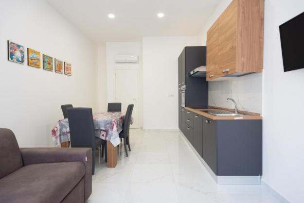 Toledo 2 Apartment Naples