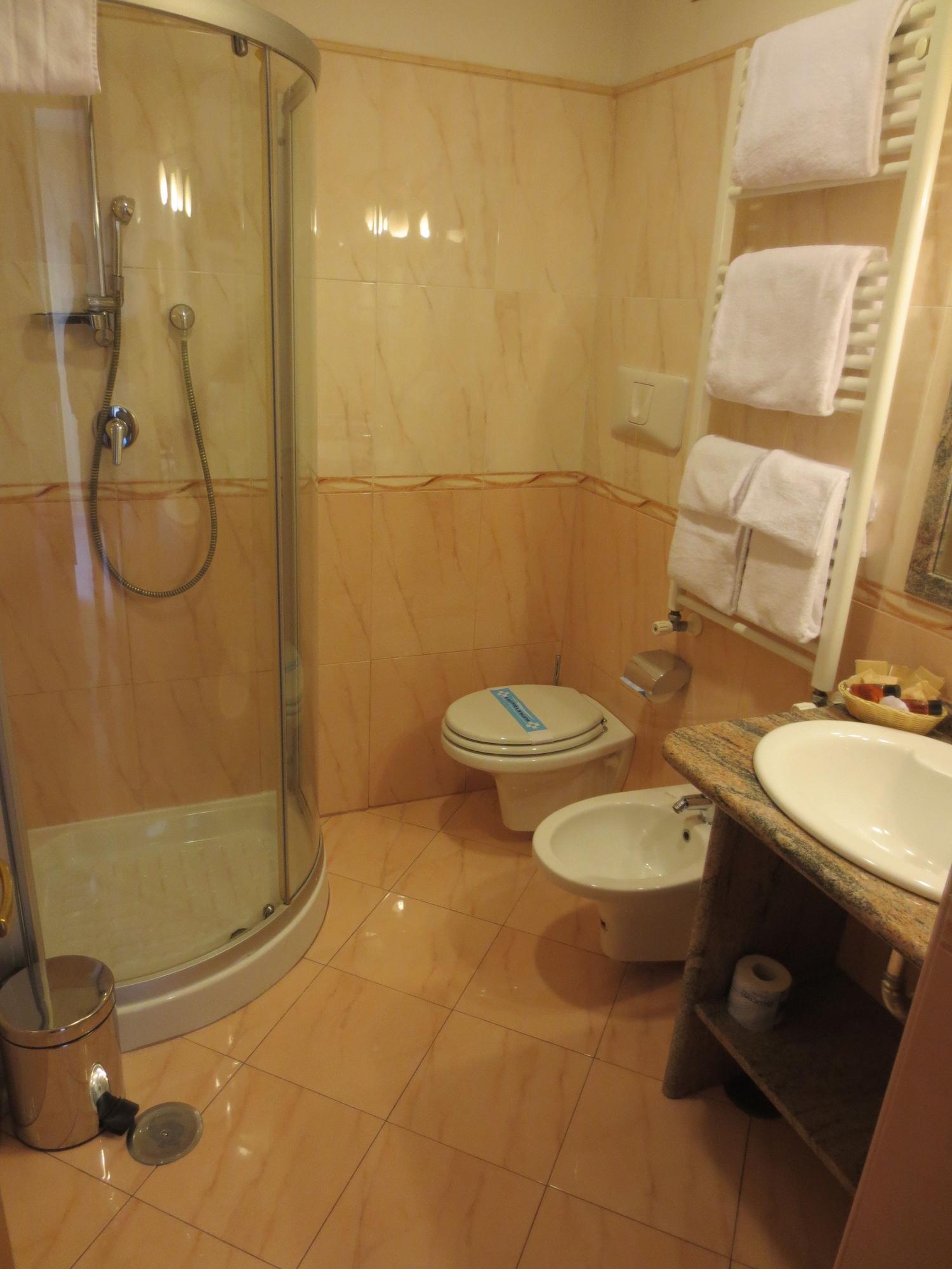 Joyfull Hotel Naples