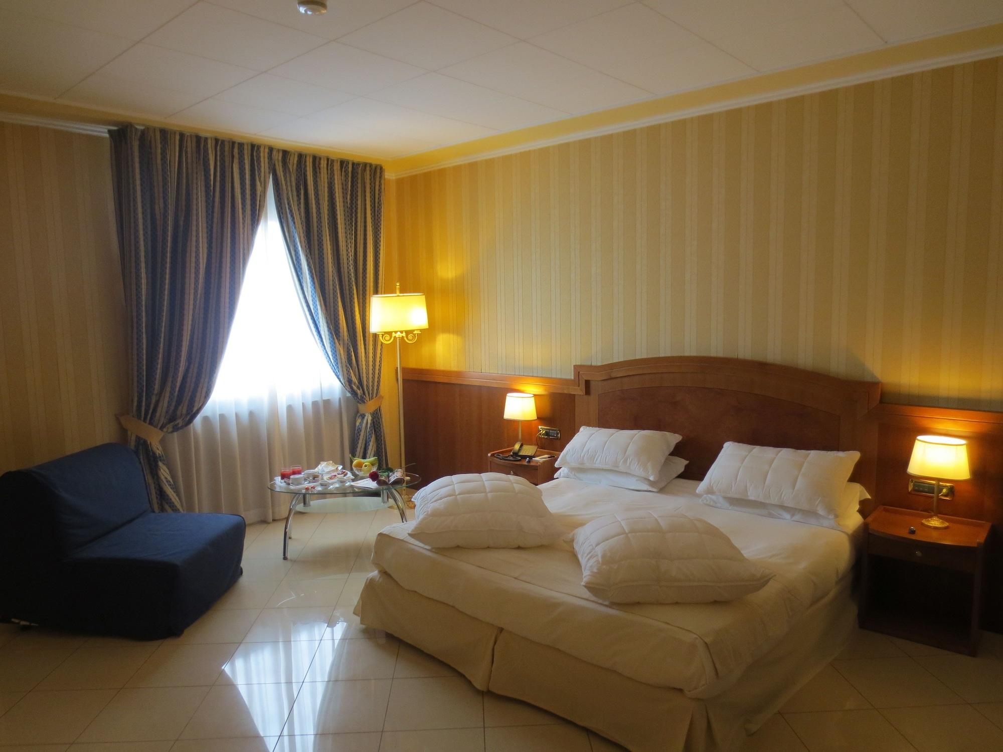 Hotel Joyfull 3*