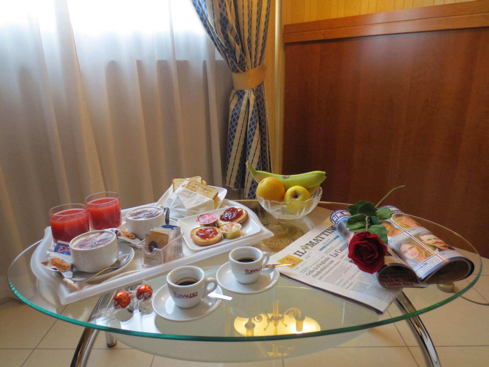 Joyfull Hotel