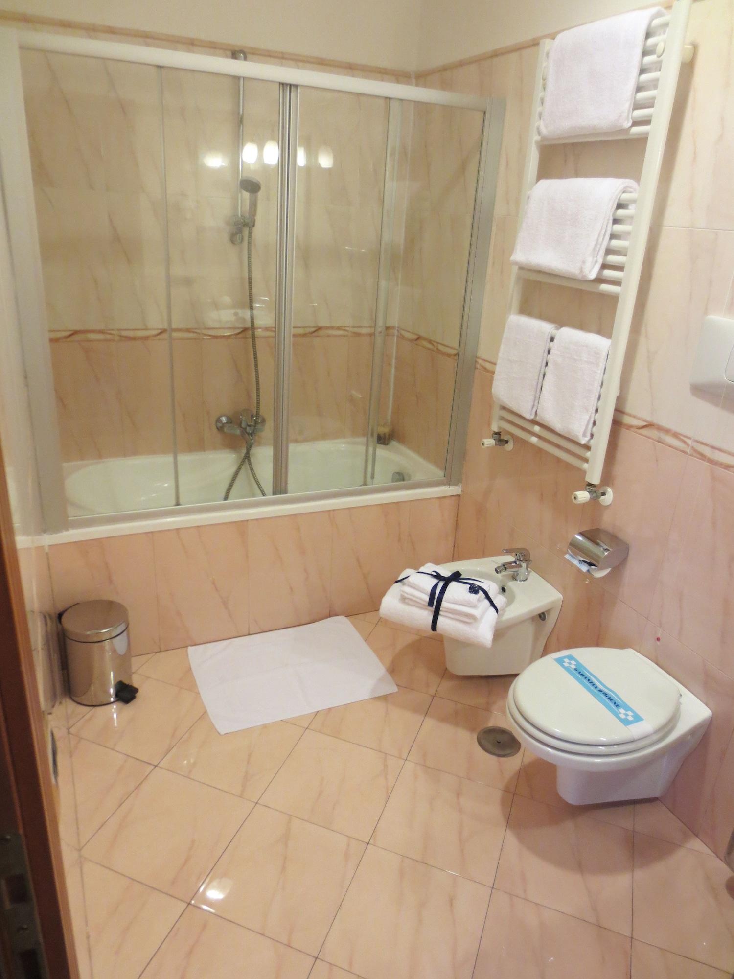 Joyfull Hotel Naples