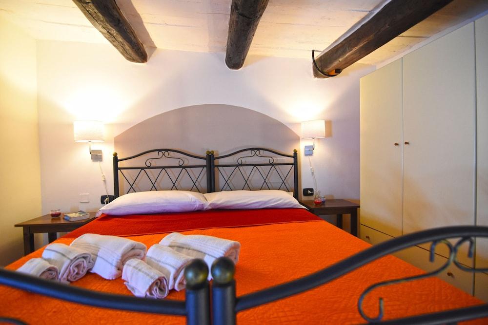 Apartment Cosi Chiaia Naples