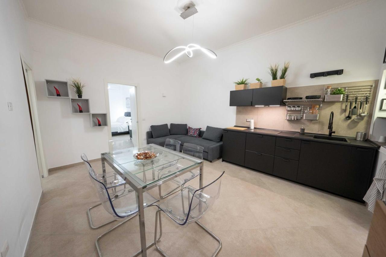 Chiaia 74 By Dimorra Apartment