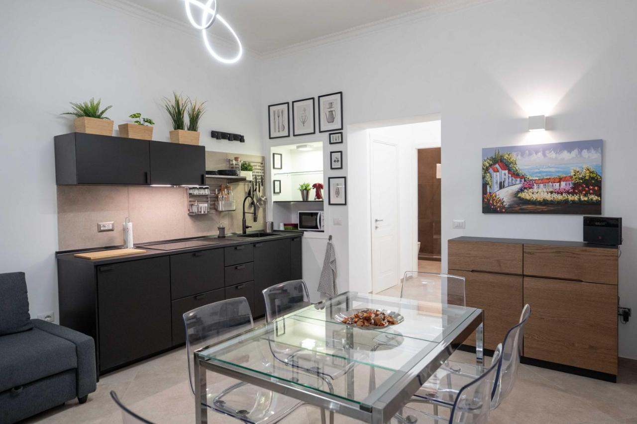 Chiaia 74 By Dimorra Apartment *