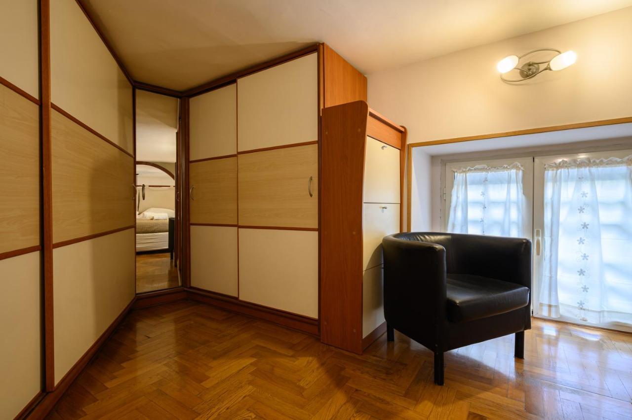 Via M Guadagno N 32 Apartment