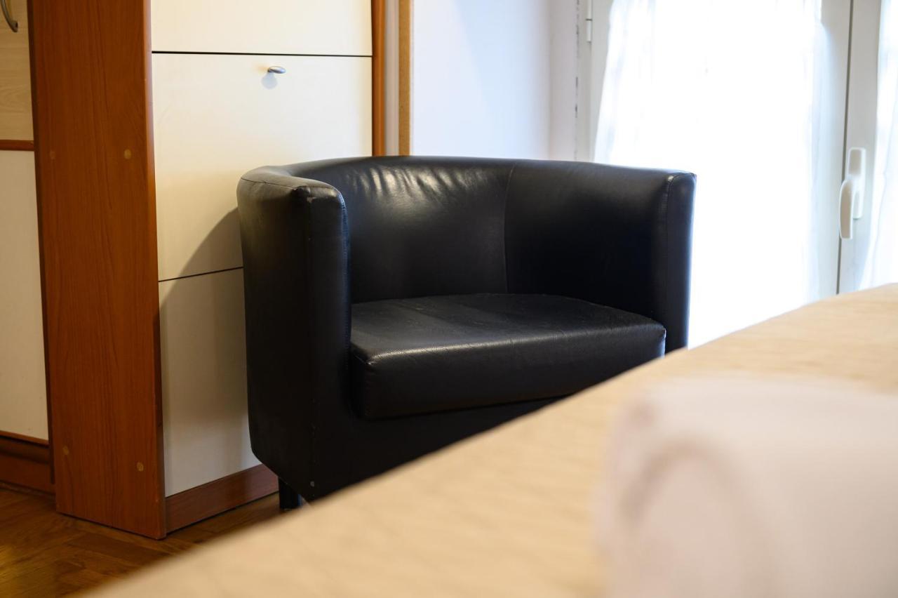 Via M Guadagno N 32 Apartment *
