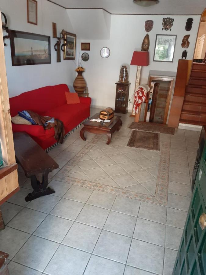 Vesuvius Guest house *