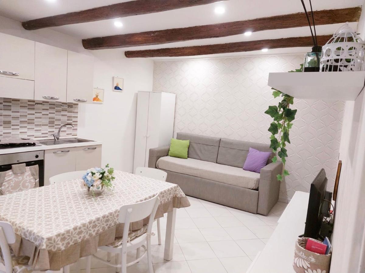 Donnarumma House Apartment