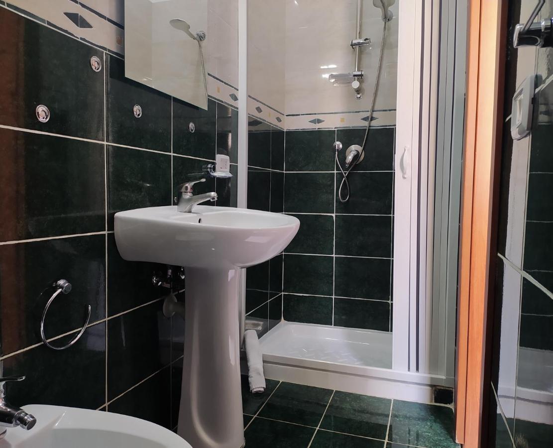 Royal Station Guest house *
