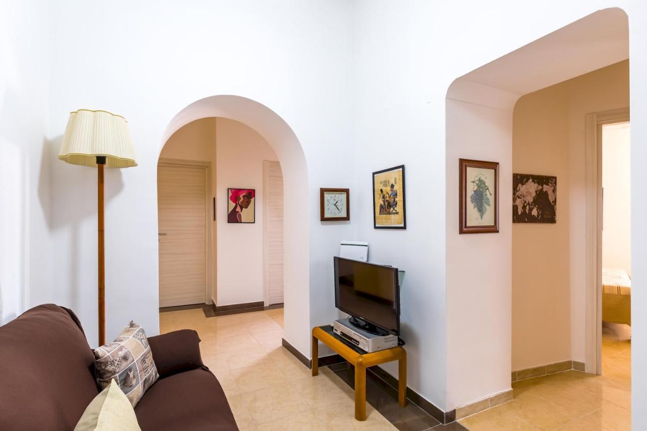 Rione Emanuele Iii - 4 Bedroom Naples