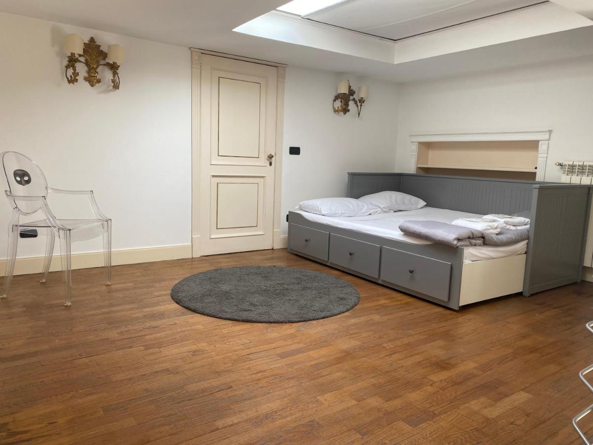 Apartment “la Pinta” Elegante Al Vomero *