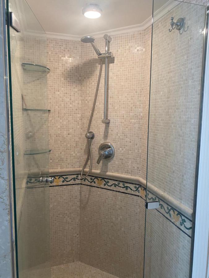 “la Pinta” Elegante Al Vomero