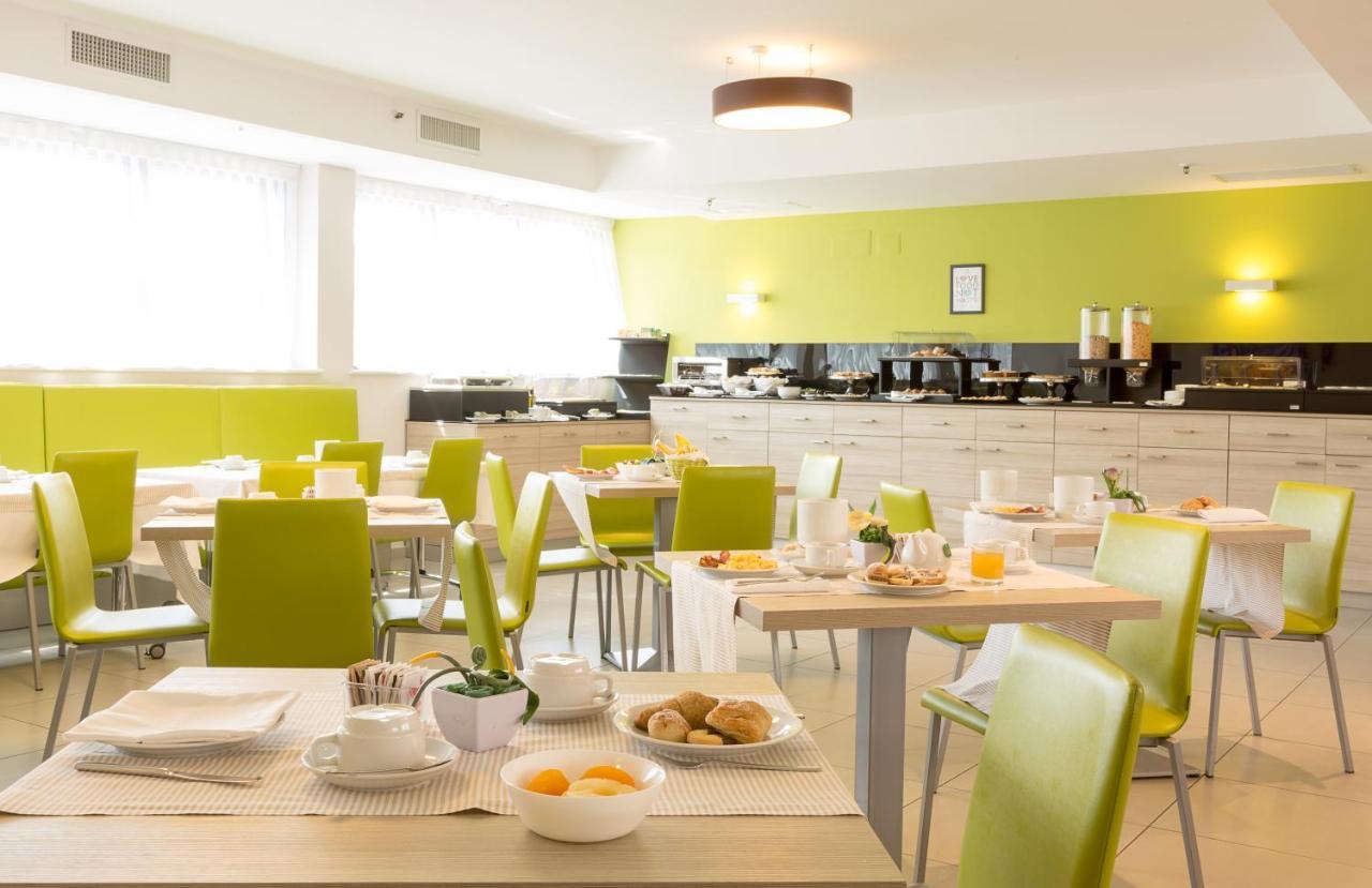Cristina Hotel 3*