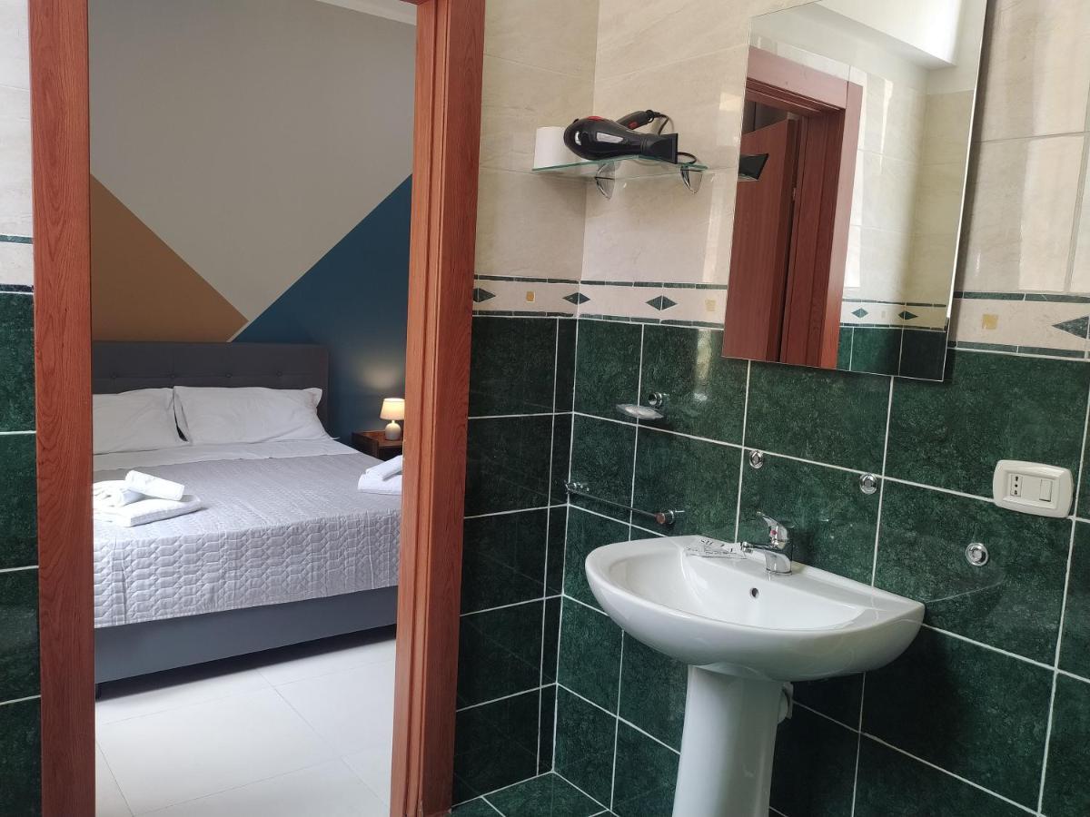 Guest house Royal Station