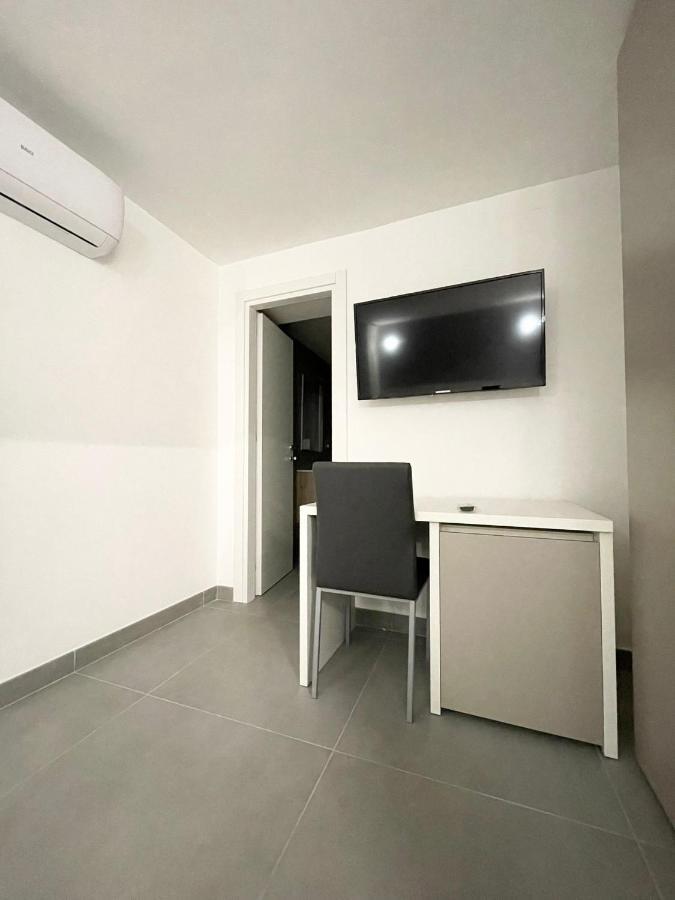 3 Chiaia Bed & Breakfast Naples