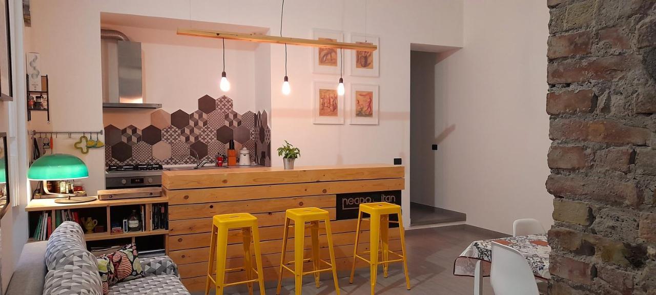 Neapolitan Flat Bed & Breakfast