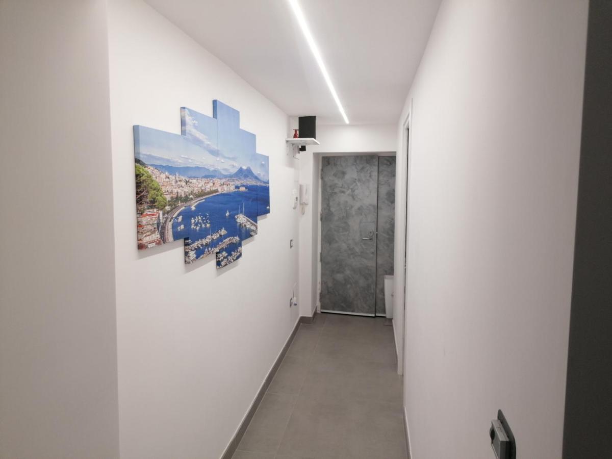 3 Chiaia Naples