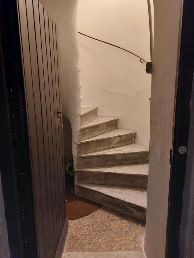Apartment In Neapolitan Castle Int 28 *
