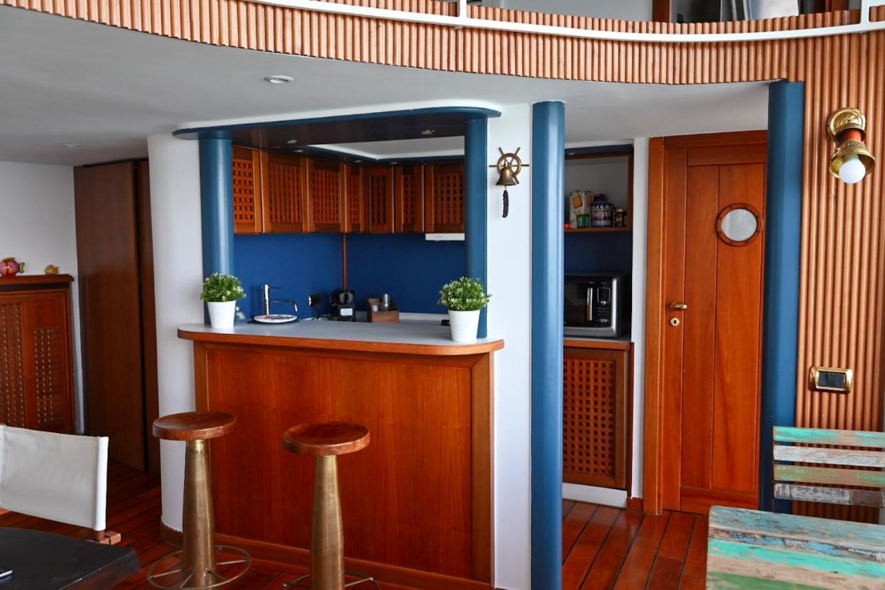 Apartment La Casa Sull' Acqua Naples