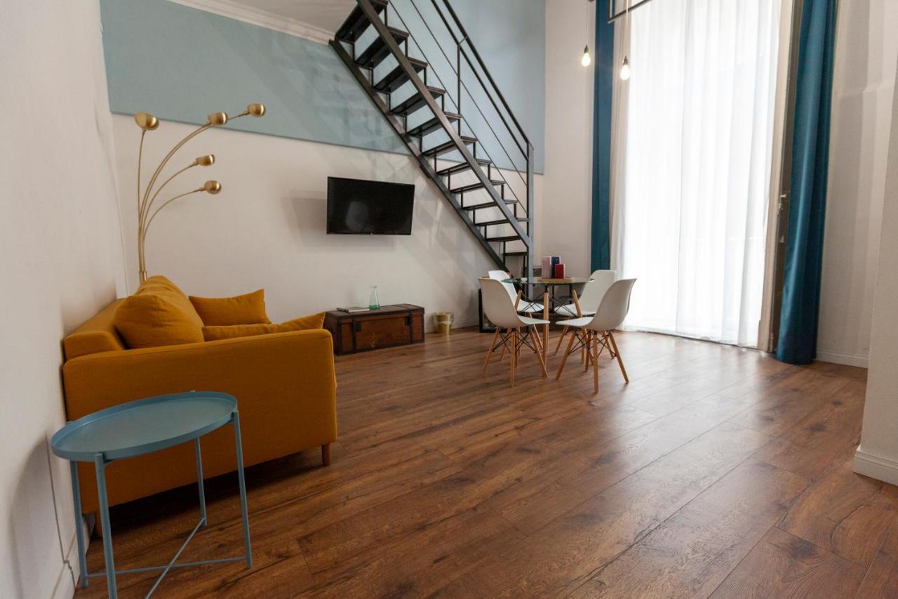 Pala 5* Naples