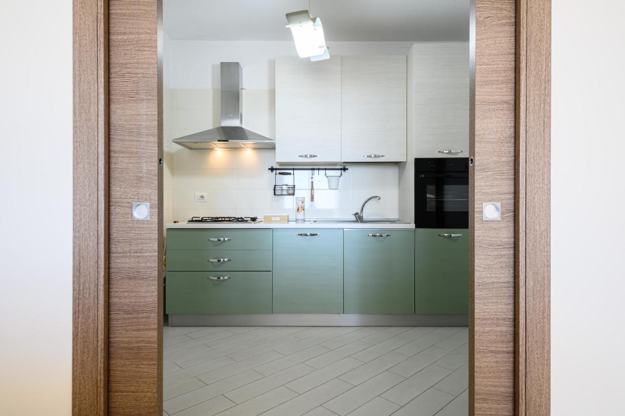 Viale Dei Colli Aminei 10 Apartment Naples