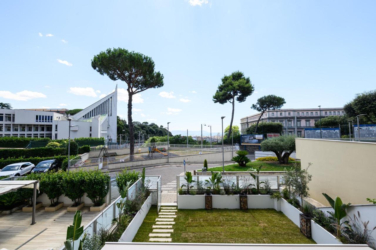 Apartment Viale Dei Colli Aminei 10 *