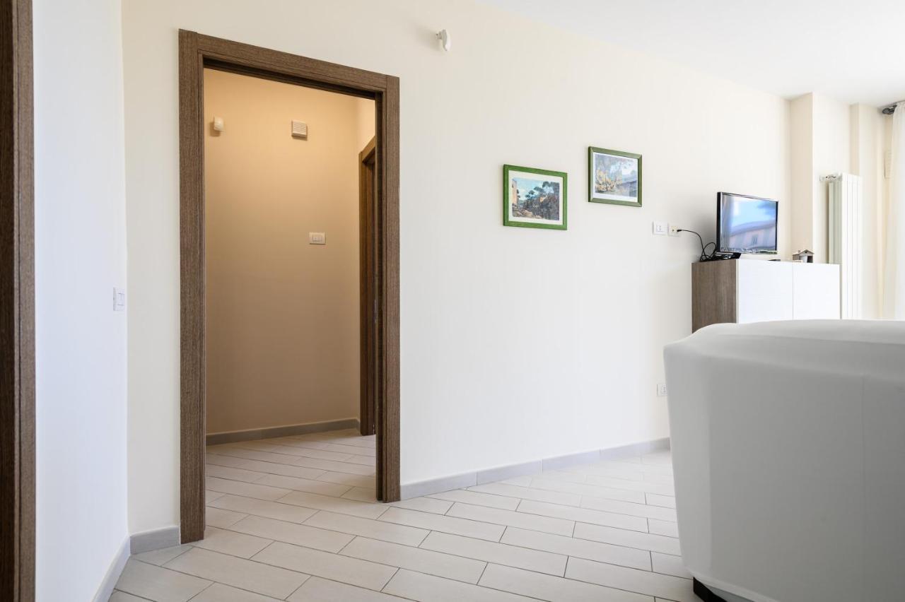 Viale Dei Colli Aminei 10 Apartment Naples