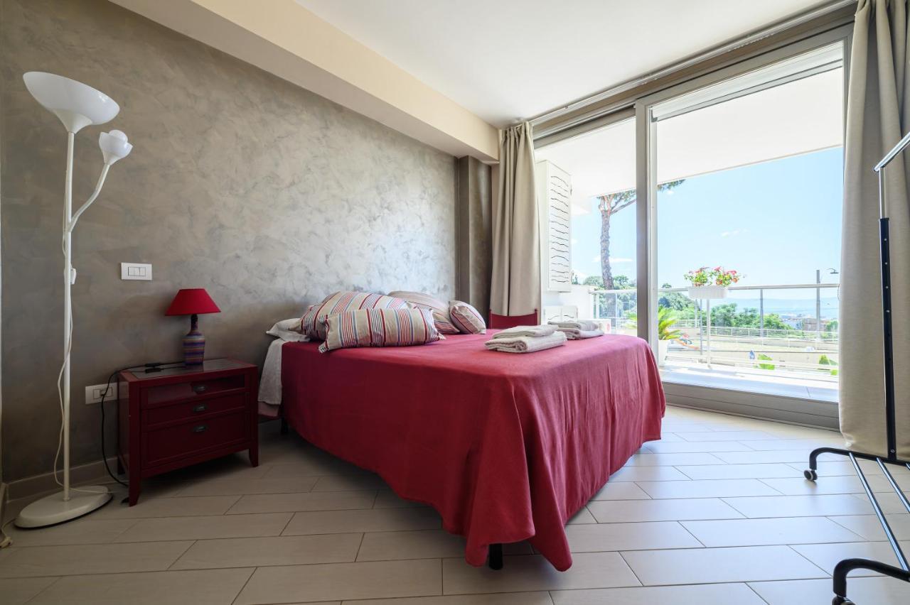 Viale Dei Colli Aminei 10 Apartment