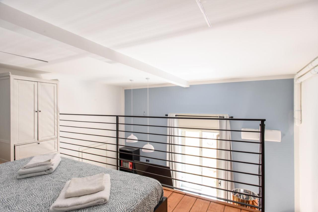 In Flats Santa Chiara Apartment *