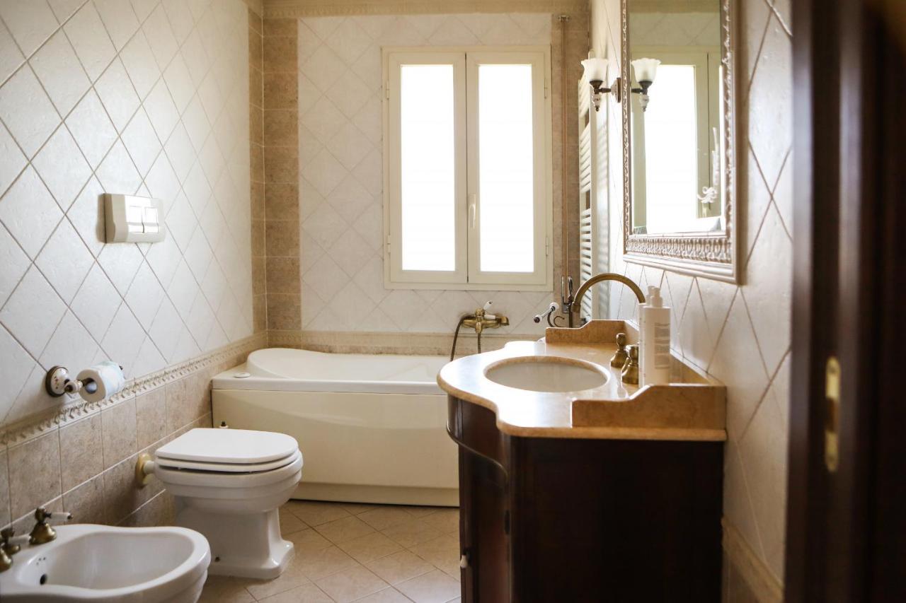 Apartment Con Terrazzo A Capodimonte By Wonderful Italy
