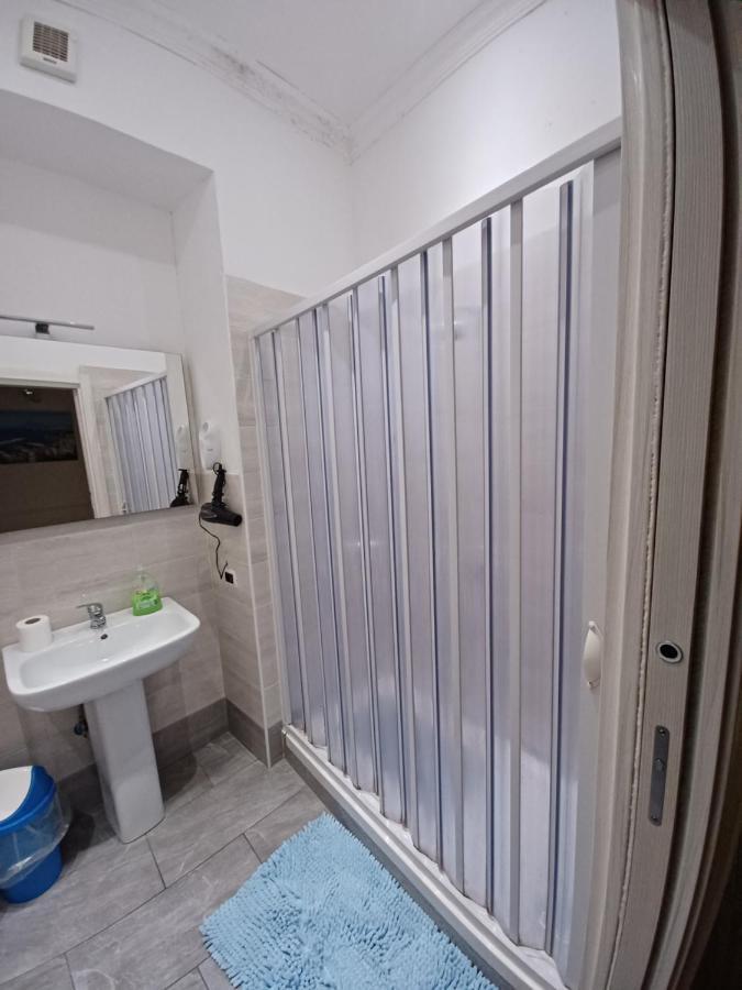 Ponte Di Chiaia Guest house Naples