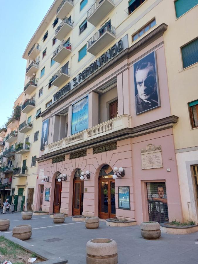 La Finestra Di Fronte Naples