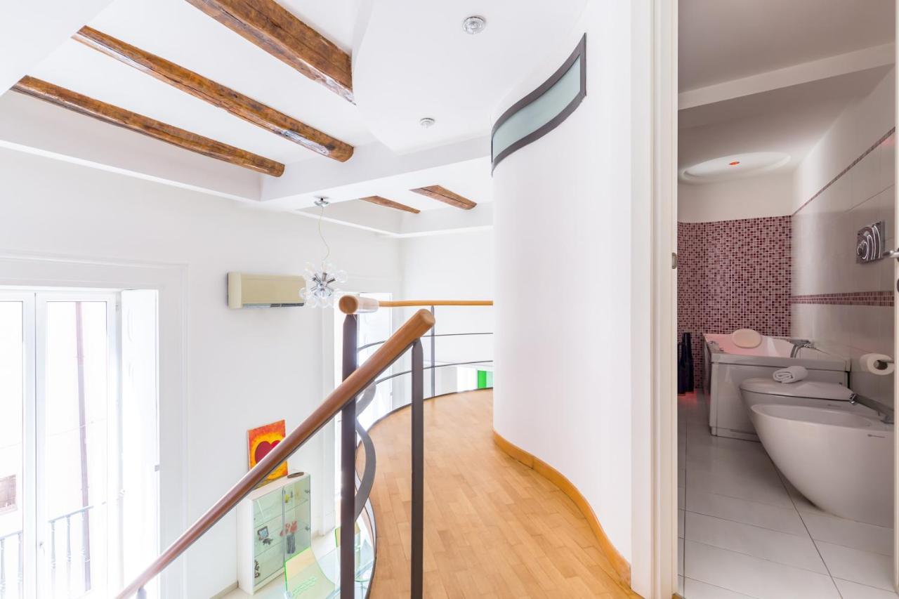 Apartment Design & Duplex At National Museum