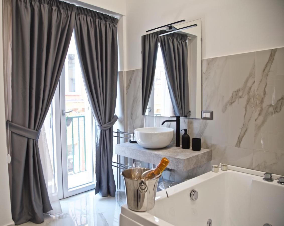 Apartment Scugnizzo Luxury Naples